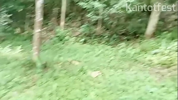 Filipina Outdoor Fuck Can’t Stop Itching  Even More in the Grass Drilled By Tour Guide