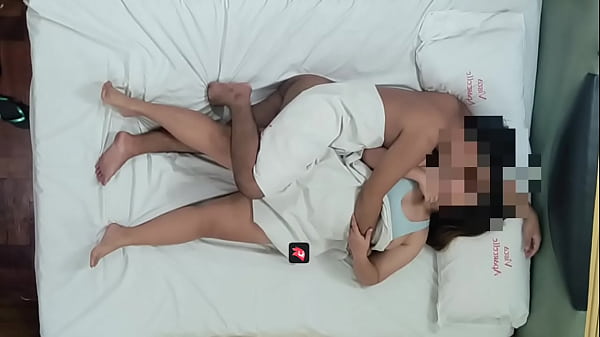 Curvy Asian Pinay got Creampied