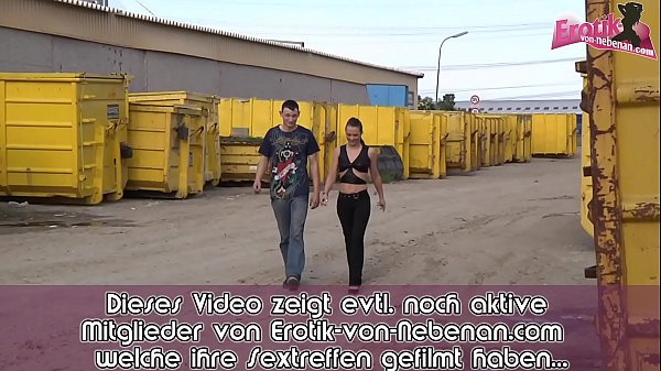 deutsche junge dünne teen schlampe bumst outdoor