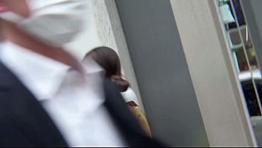パート1物欲、性欲、肉欲、欲まみれ！銀座ハイクラス美容部員！モデル級スレンダースリム美長脚取扱注意！初体験！自撮り潮吹き！激量スプラッシュ淫乱！両手チ○ポでWフェラオイルかけ卑猥尻！寝バック激突き大・絶・叫