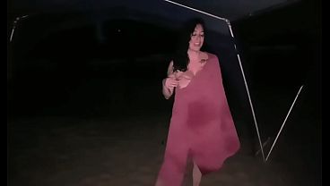 I finger myself and rub my pussy at the public beach, it was late and just a few people were watching but it was exciting!
