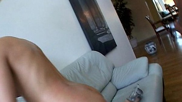 Metro – Chocolate Vanillia Cream pie – scene 3