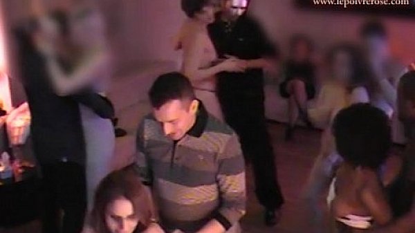 Spy cam at french private party! Camera espion en soiree privee.
